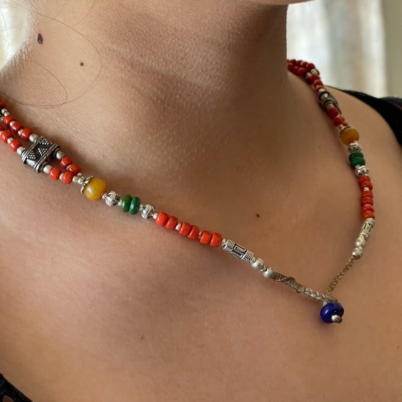 Gorgeous ethnic gemstone necklace - Picture 3 of 8